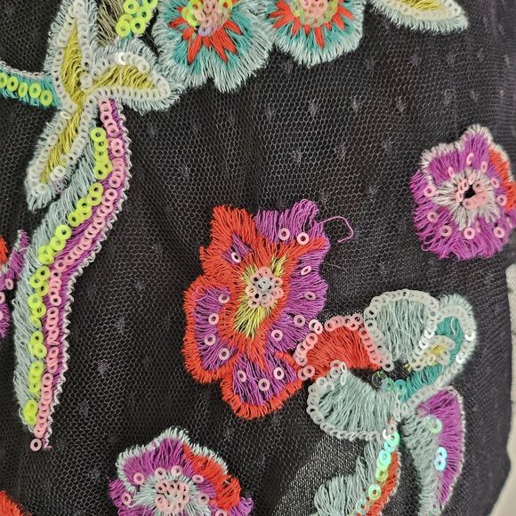 Guess Embroidered Top Sz L Whimsy Goth Fairy Grunge Flutter Sleeve Boxy Crop Top - Picture 8 of 11